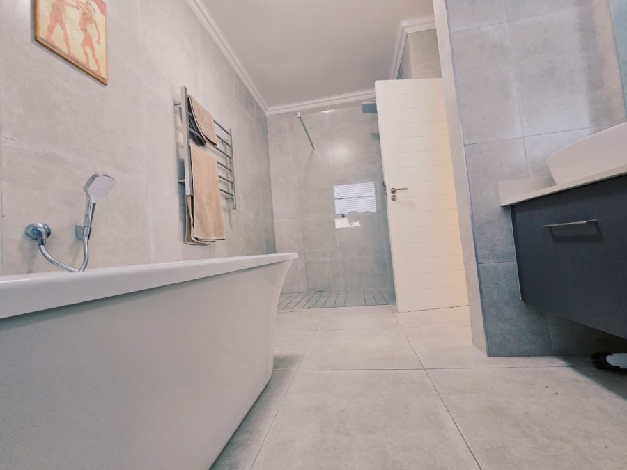 3 Bedroom Property for Sale in Welgelegen Western Cape